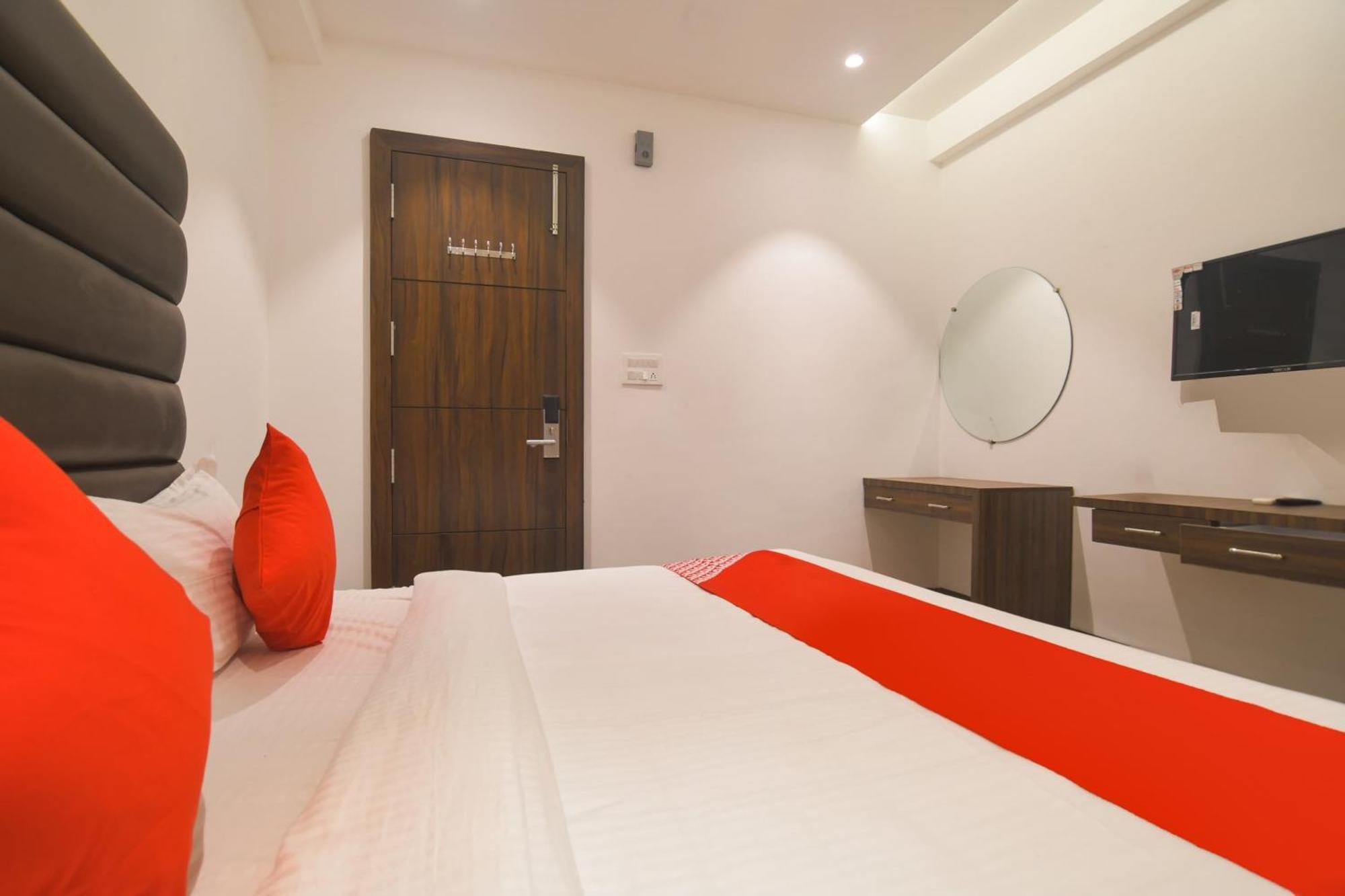 Hotel O Rudraksh Indore Esterno foto