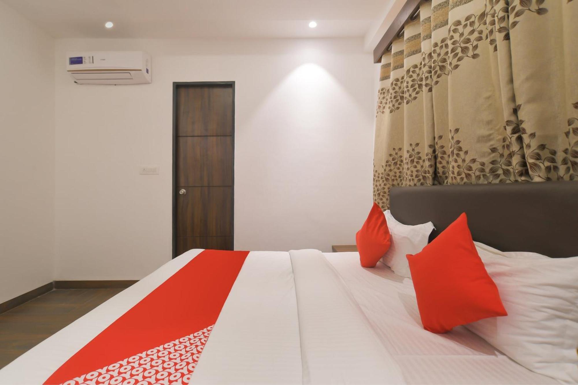 Hotel O Rudraksh Indore Esterno foto