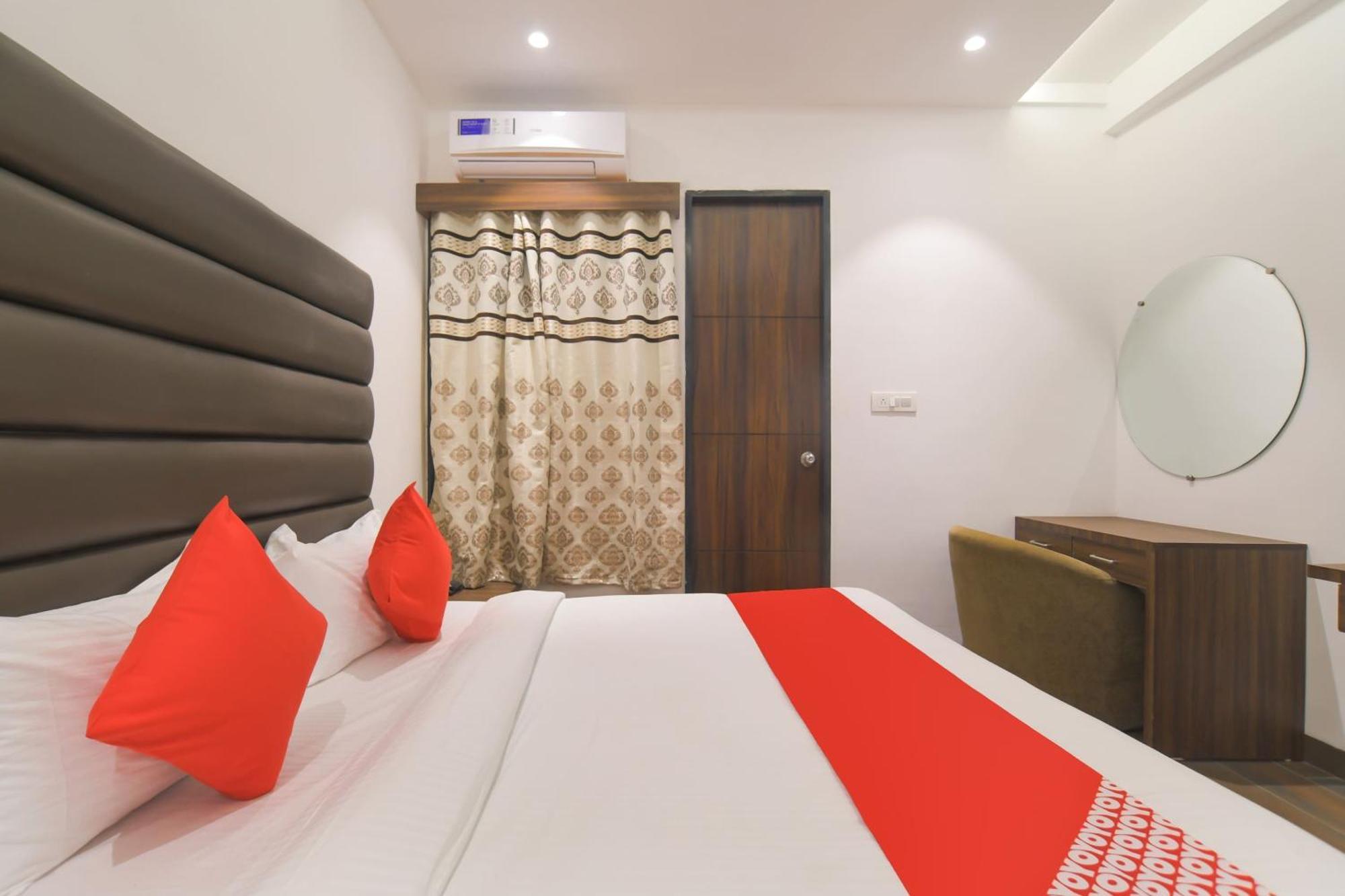 Hotel O Rudraksh Indore Esterno foto