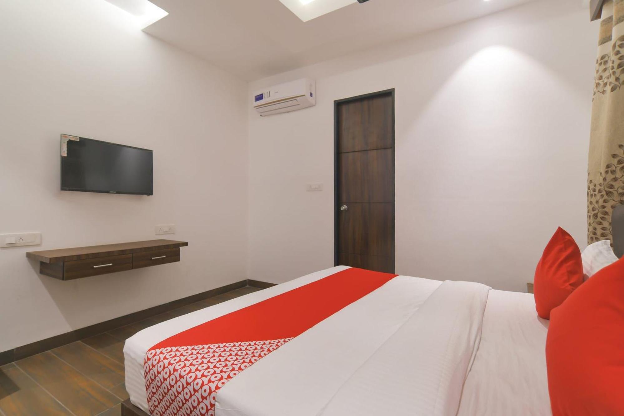 Hotel O Rudraksh Indore Esterno foto