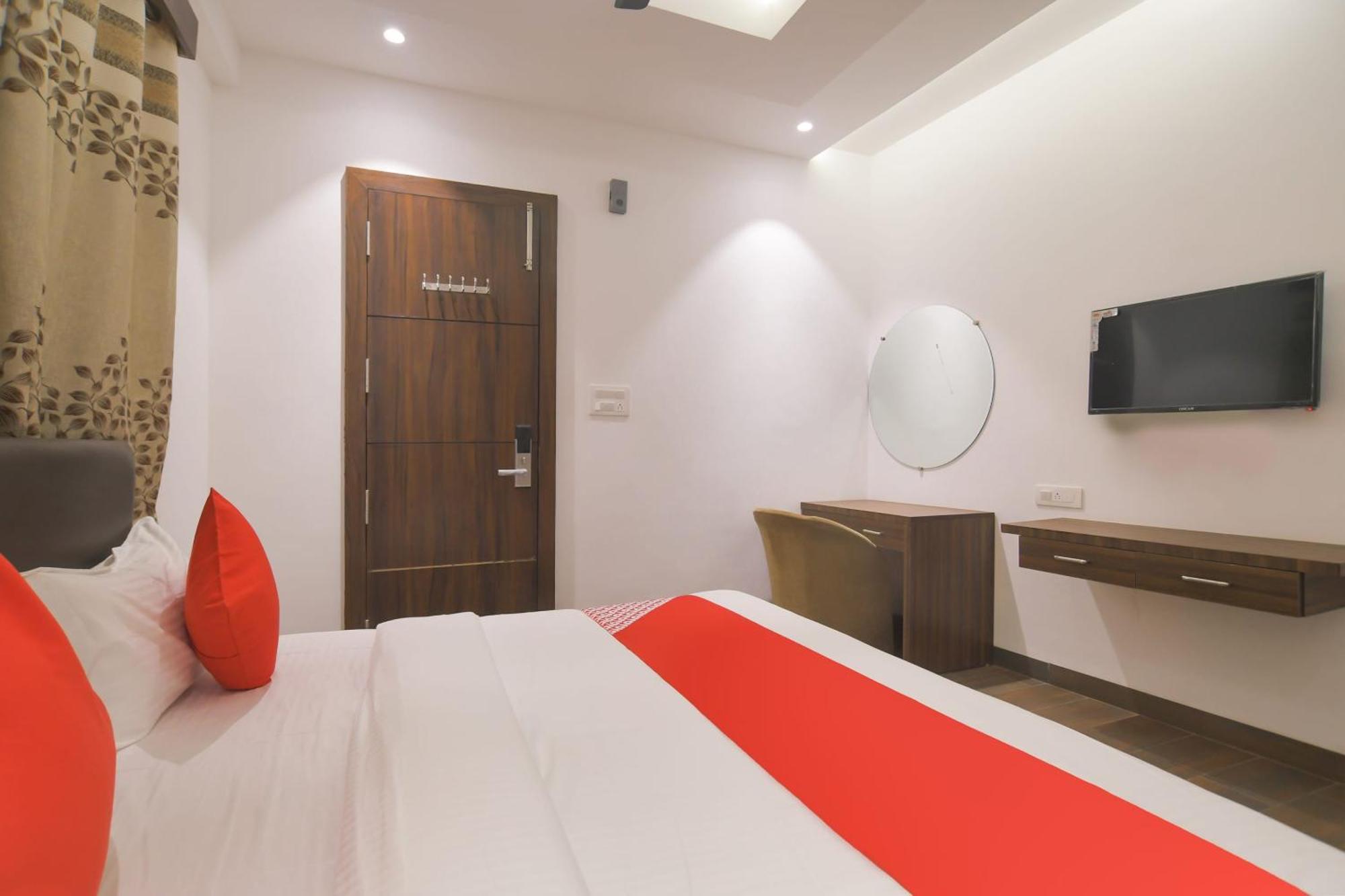 Hotel O Rudraksh Indore Esterno foto