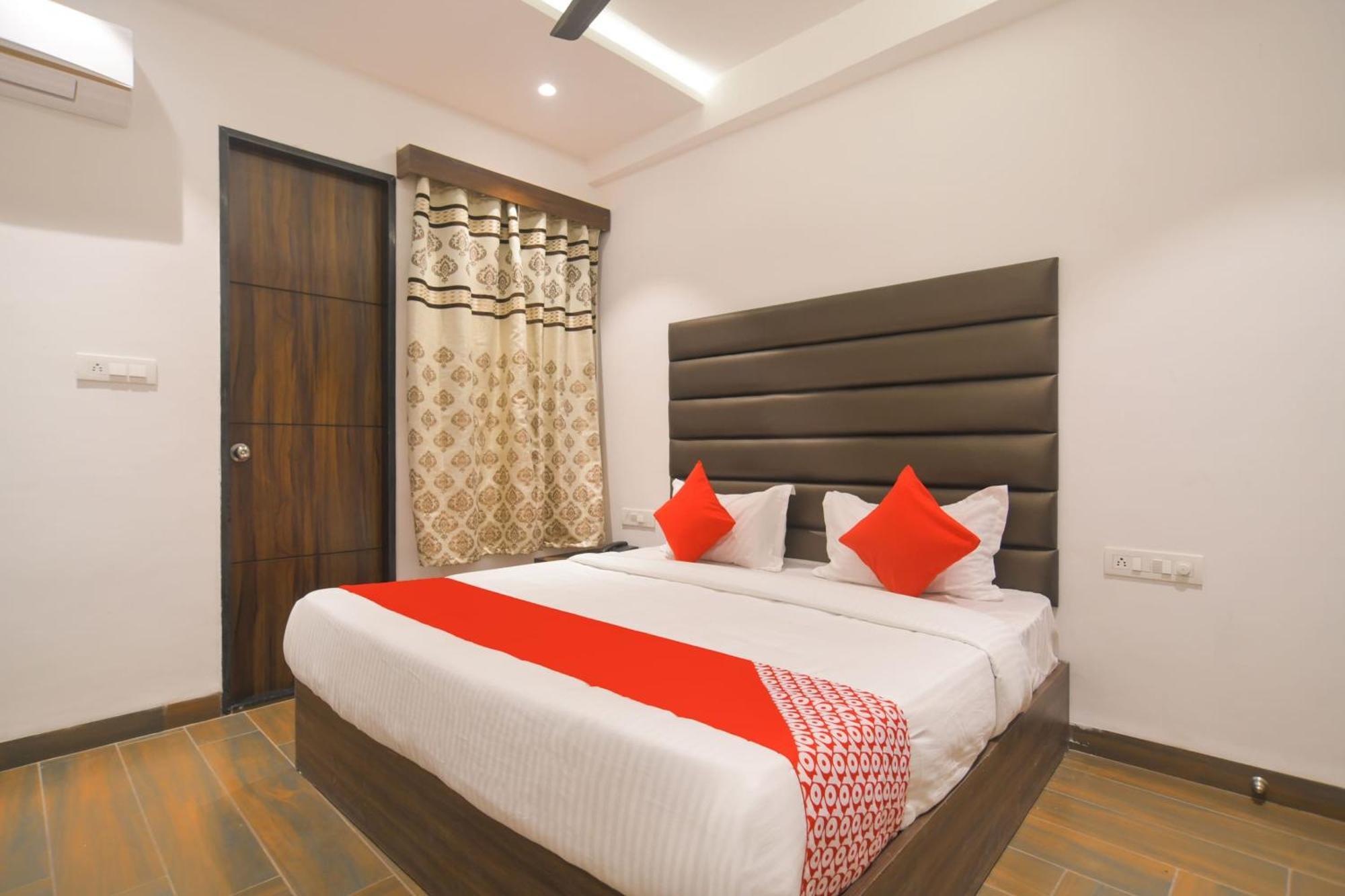 Hotel O Rudraksh Indore Esterno foto