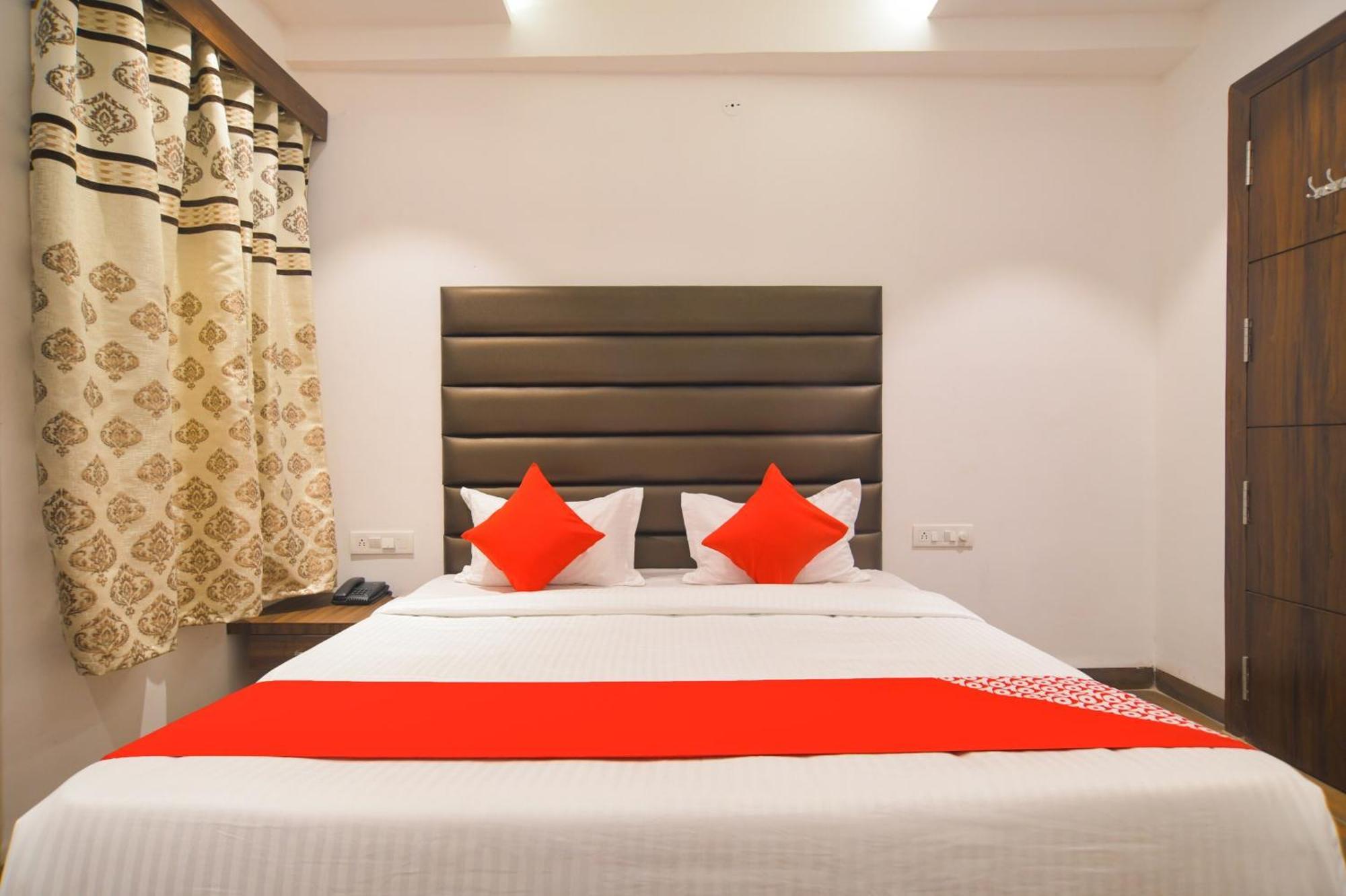 Hotel O Rudraksh Indore Esterno foto