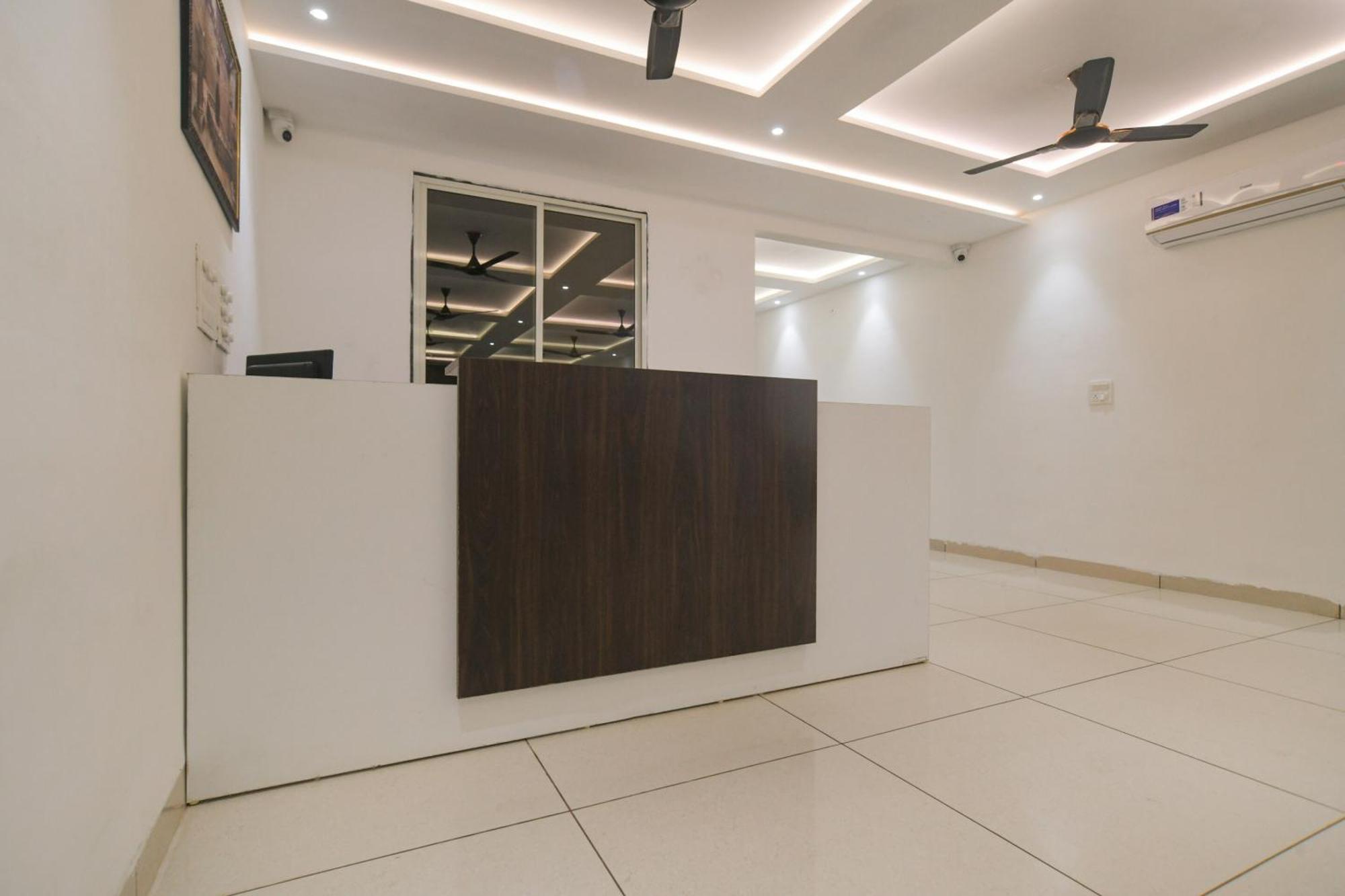 Hotel O Rudraksh Indore Esterno foto